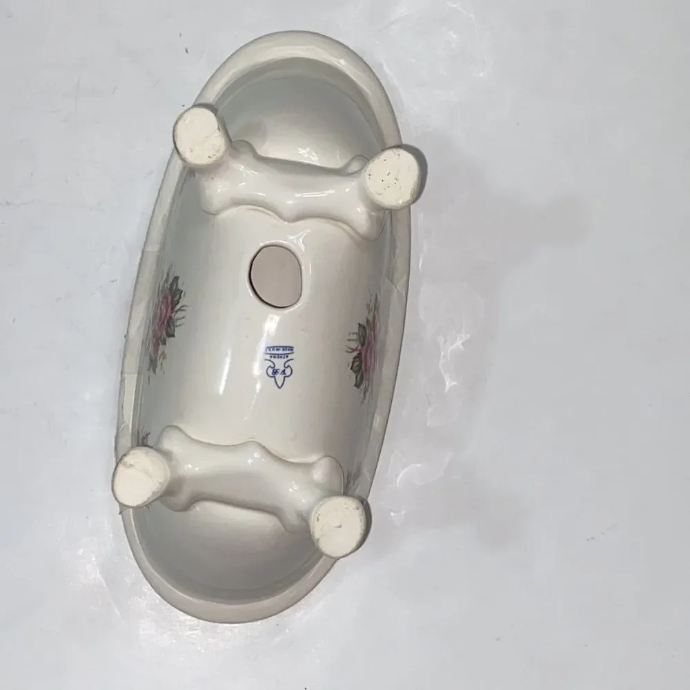 VTG, VB ATHENA CALIFORNIA MADE IN USA MINIATURE PORCELAIN CLAW FOOT TUB SOAP